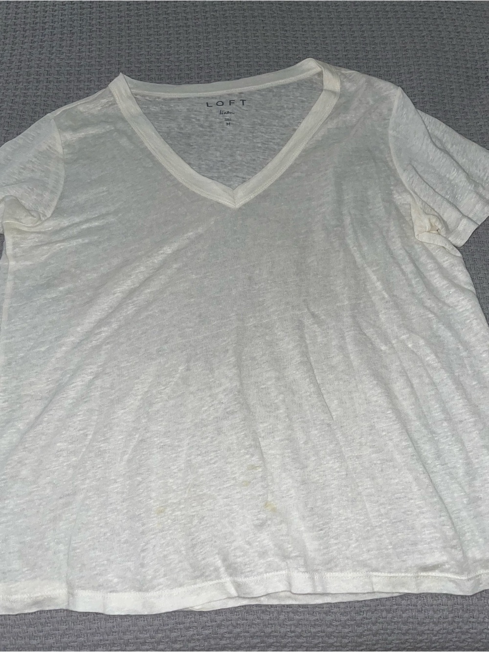 LOFT Men's Cream V-Neck Short Sleeve Tee